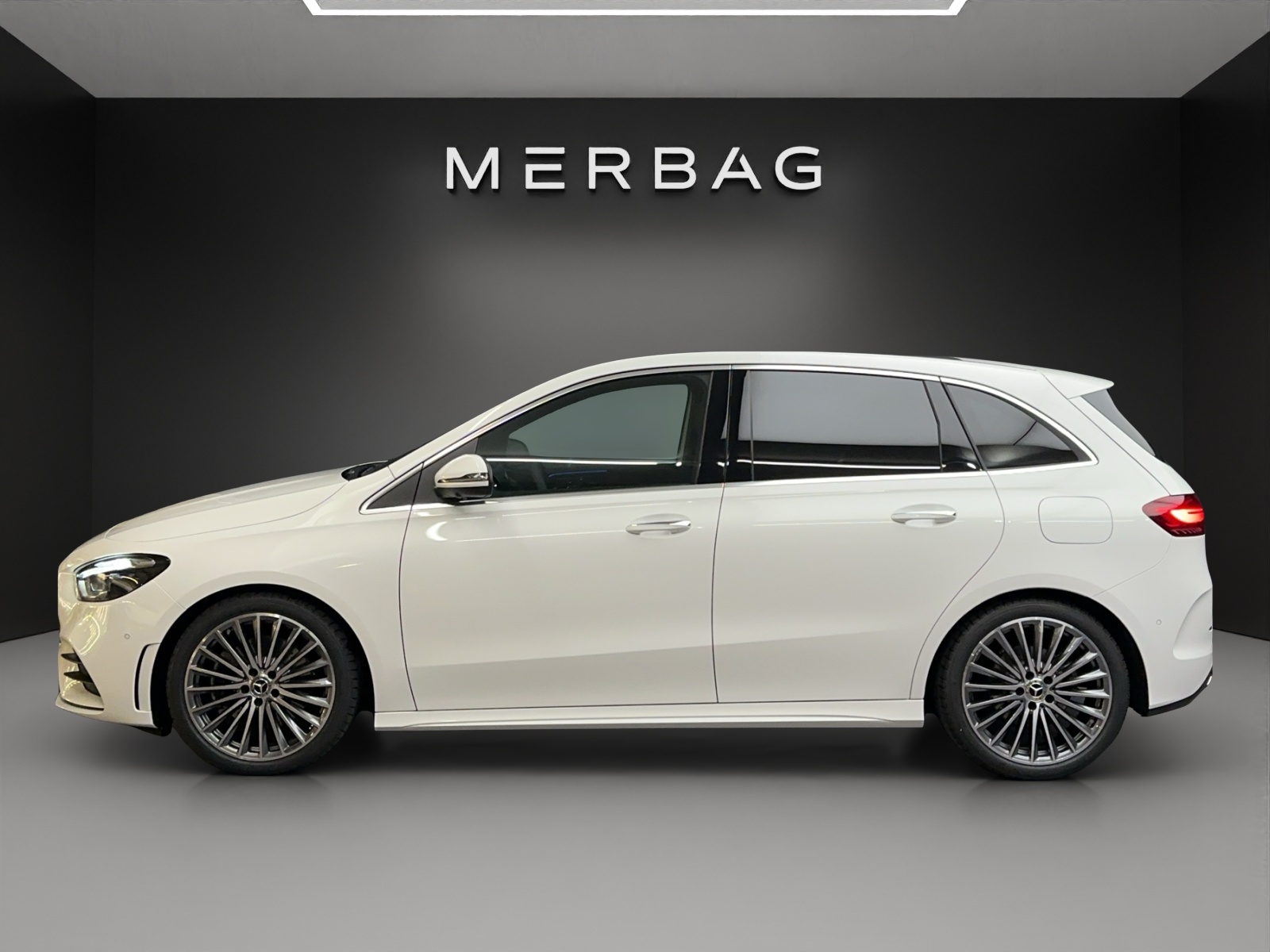 MERCEDES-BENZ B 220 4Matic 8G-DCT-image-2