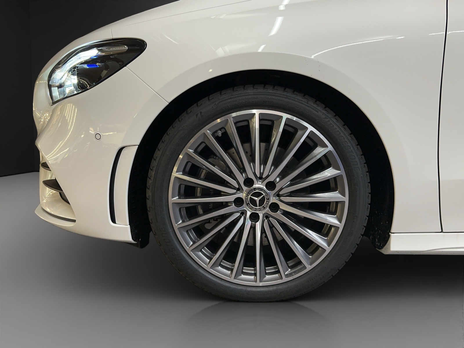 MERCEDES-BENZ B 220 4Matic 8G-DCT-image-4