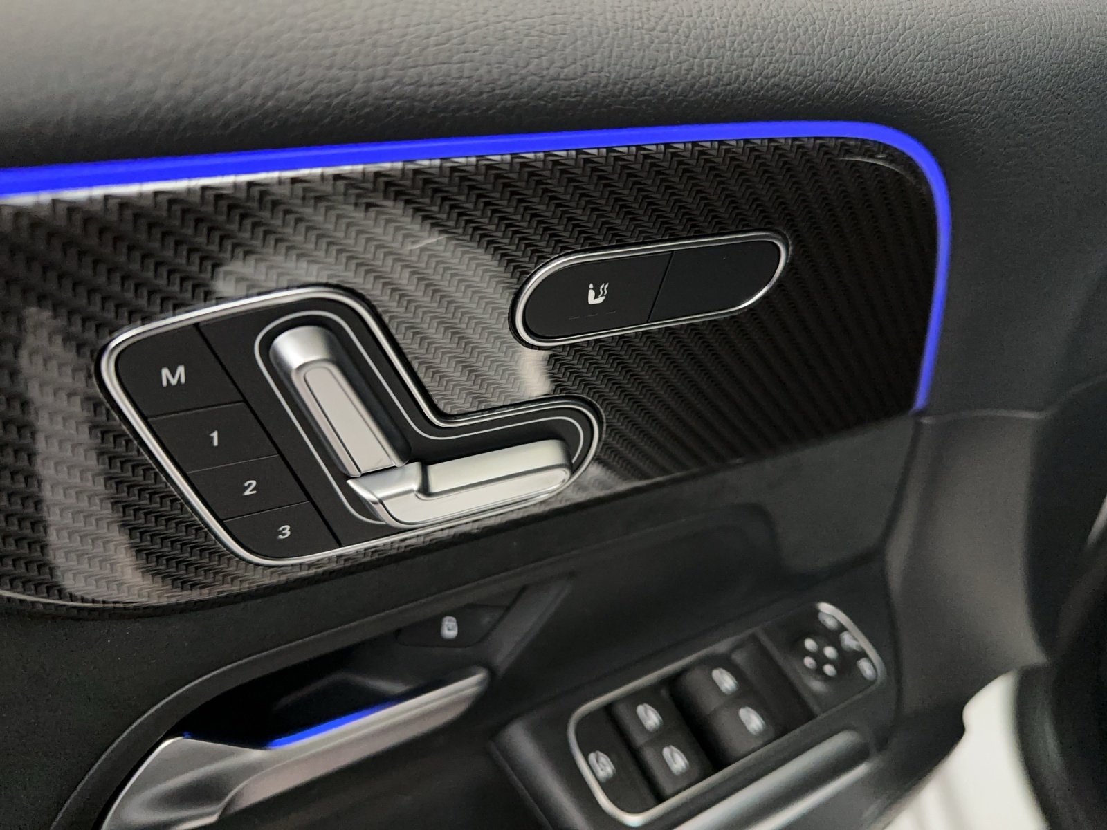 MERCEDES-BENZ B 220 4Matic 8G-DCT-image-8