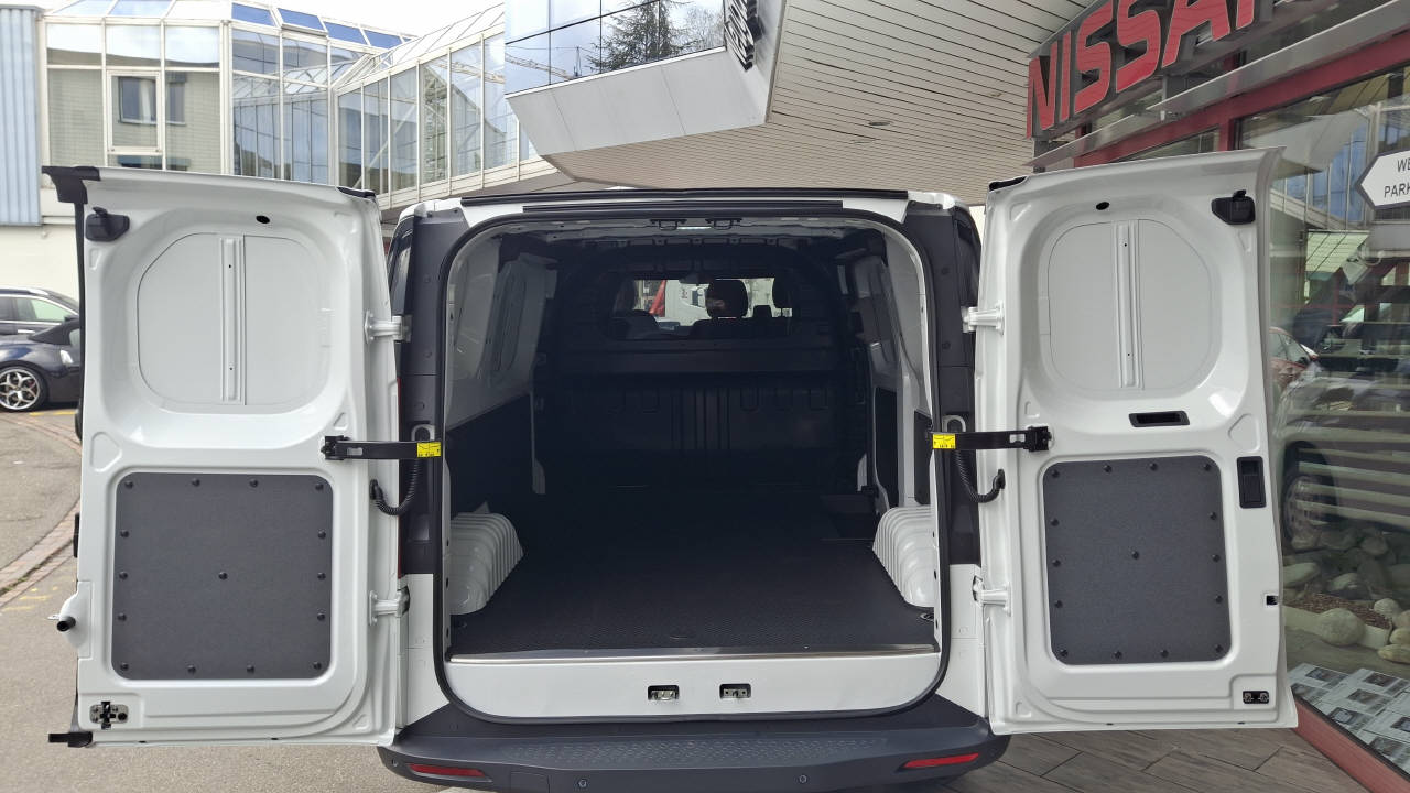 MAXUS eDeliver 7 Kaw. L1 E-Motor 88kWh AWD-image-4