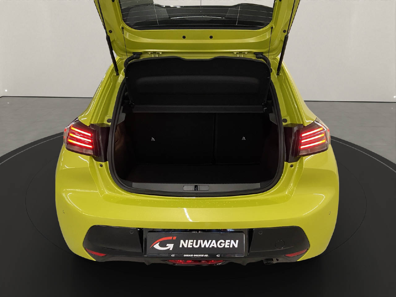 PEUGEOT 208 1.2 Hybrid Allure Premium-image-12