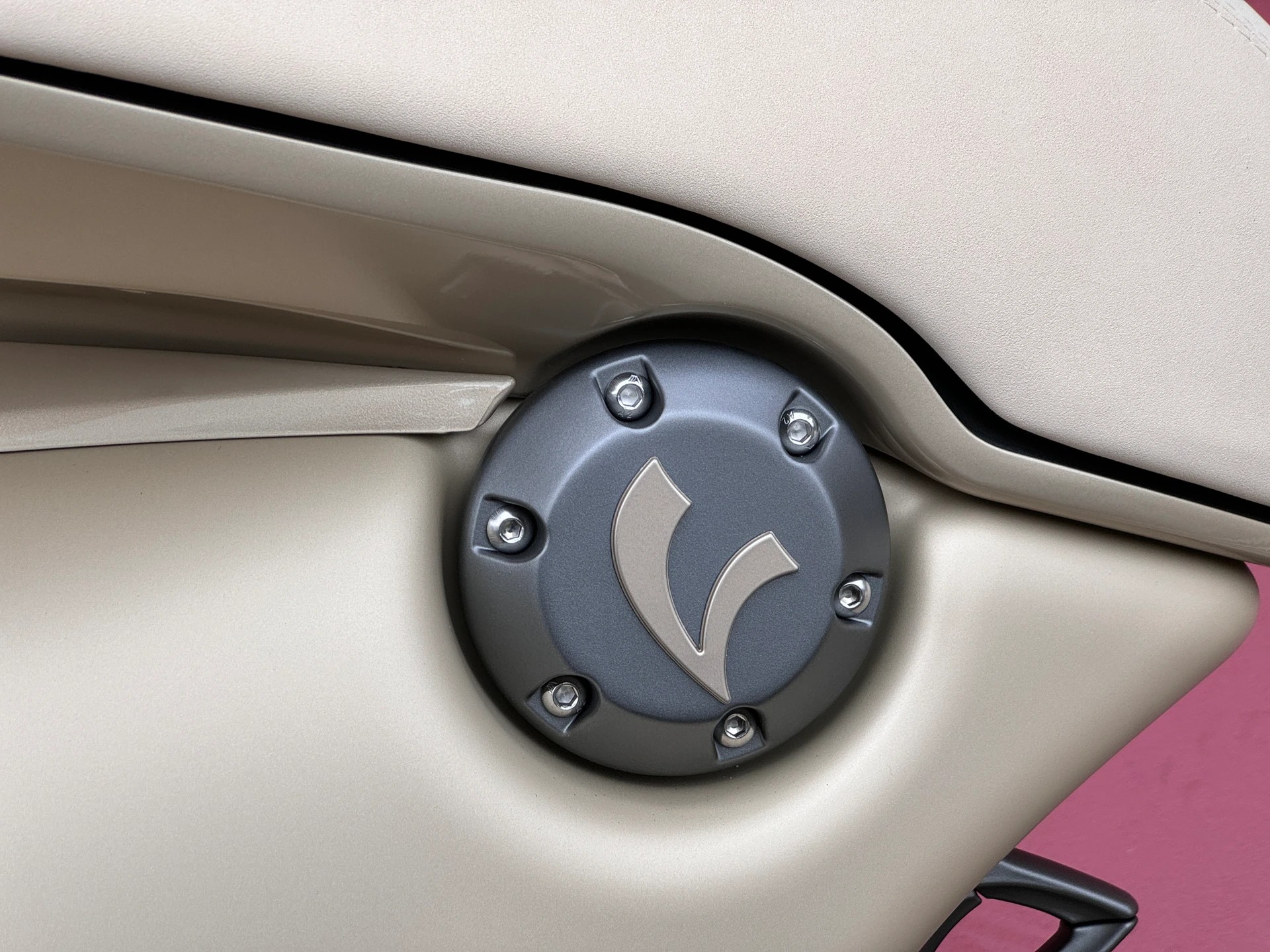 PIAGGIO Vespa 946 125 Dragon-image-4