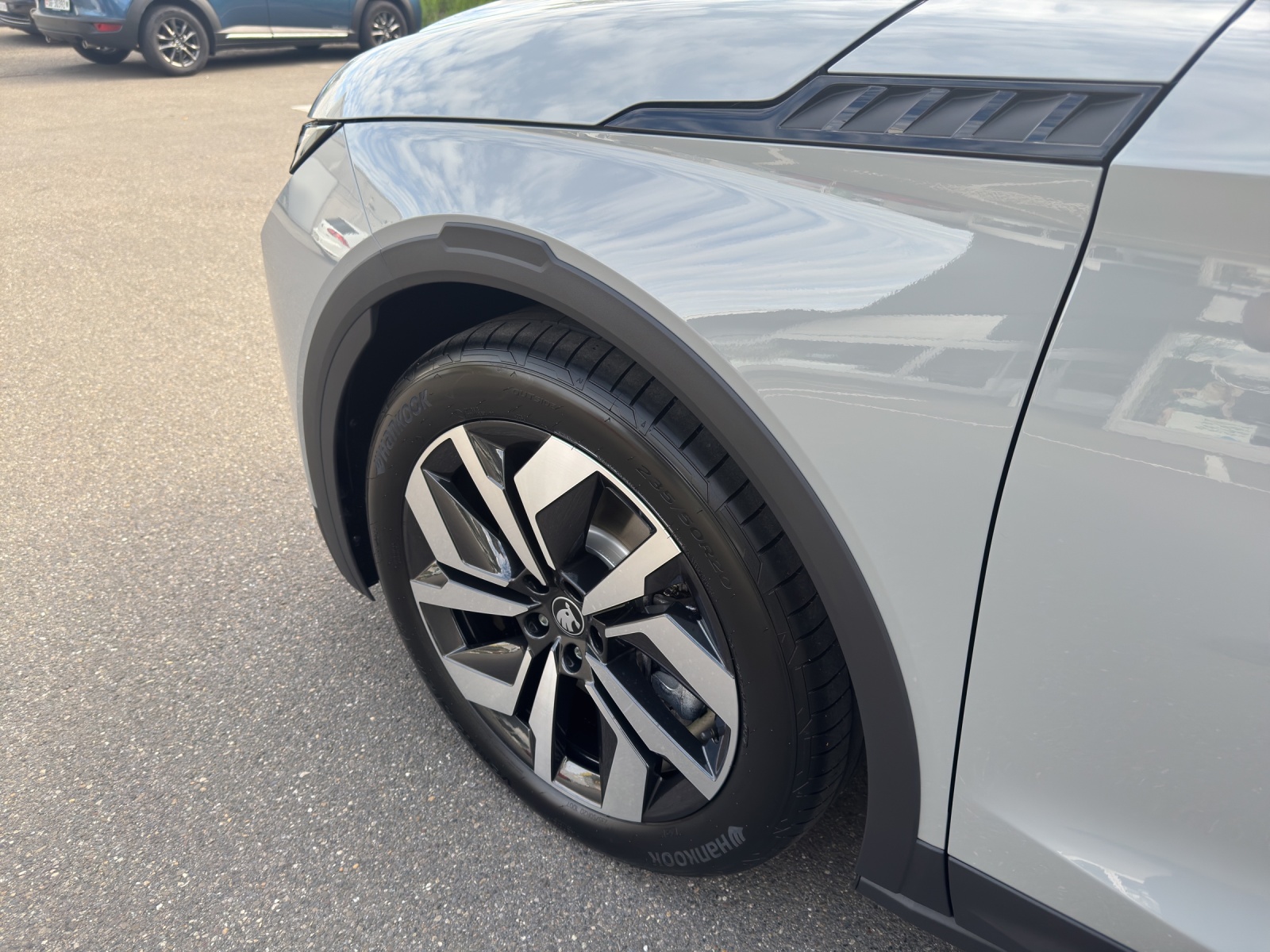 SKODA Elroq 85 Sportline-image-14