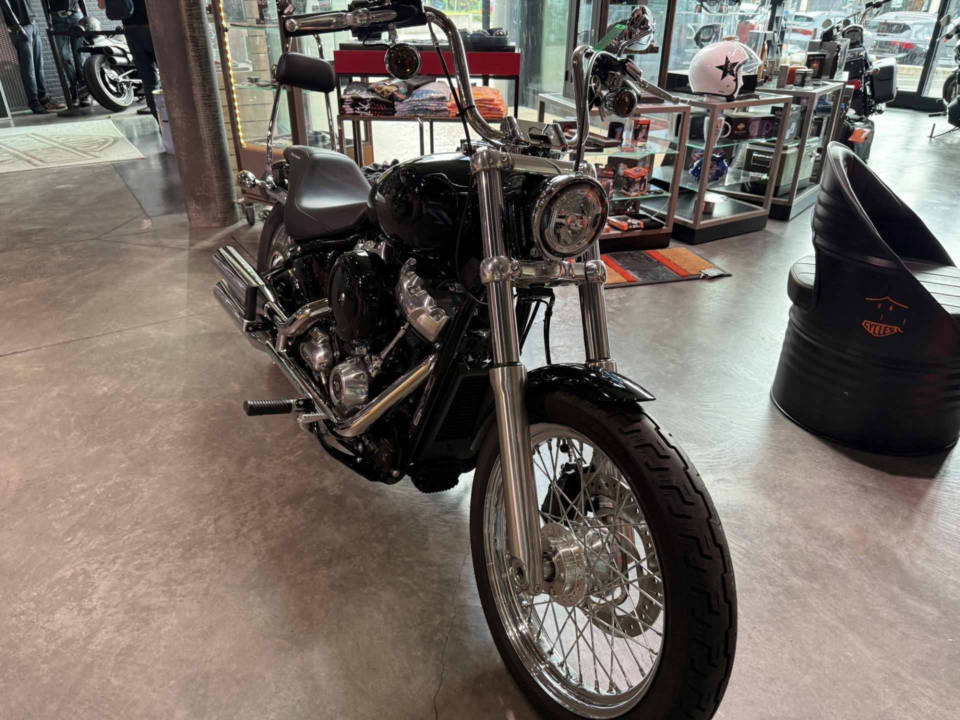 HARLEY-DAVIDSON FXST 1745 Softail Standard 107-showroom-element-1