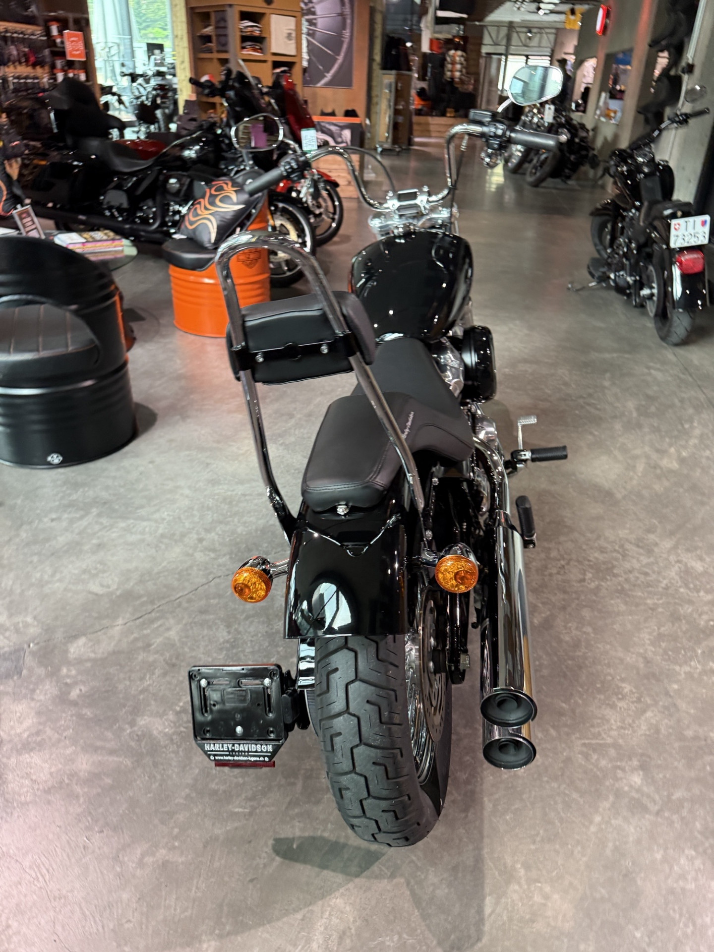 HARLEY-DAVIDSON FXST 1745 Softail Standard 107-showroom-element-2