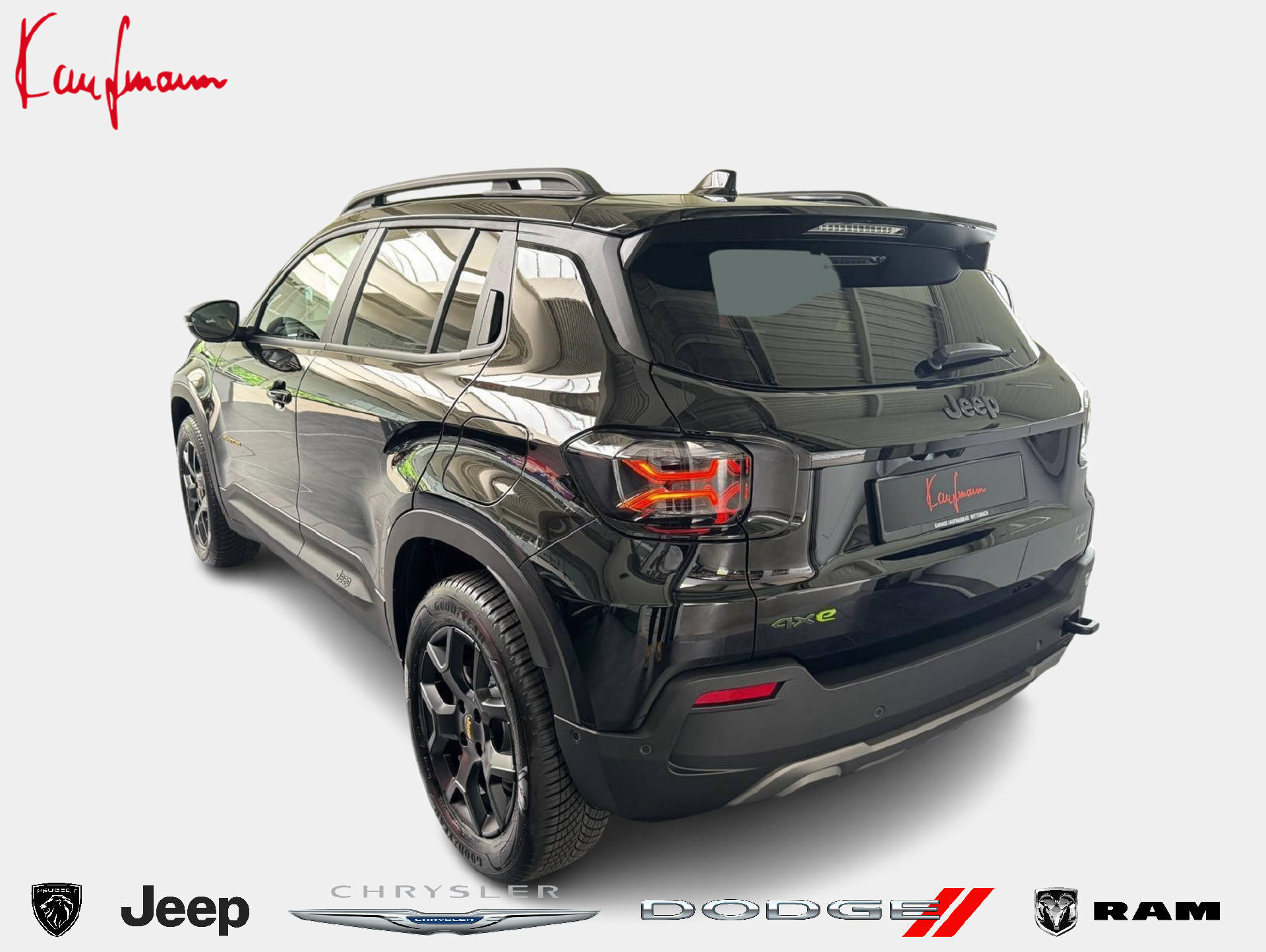 JEEP Avenger 1.2 MHEV The North Face 4xe-image-4