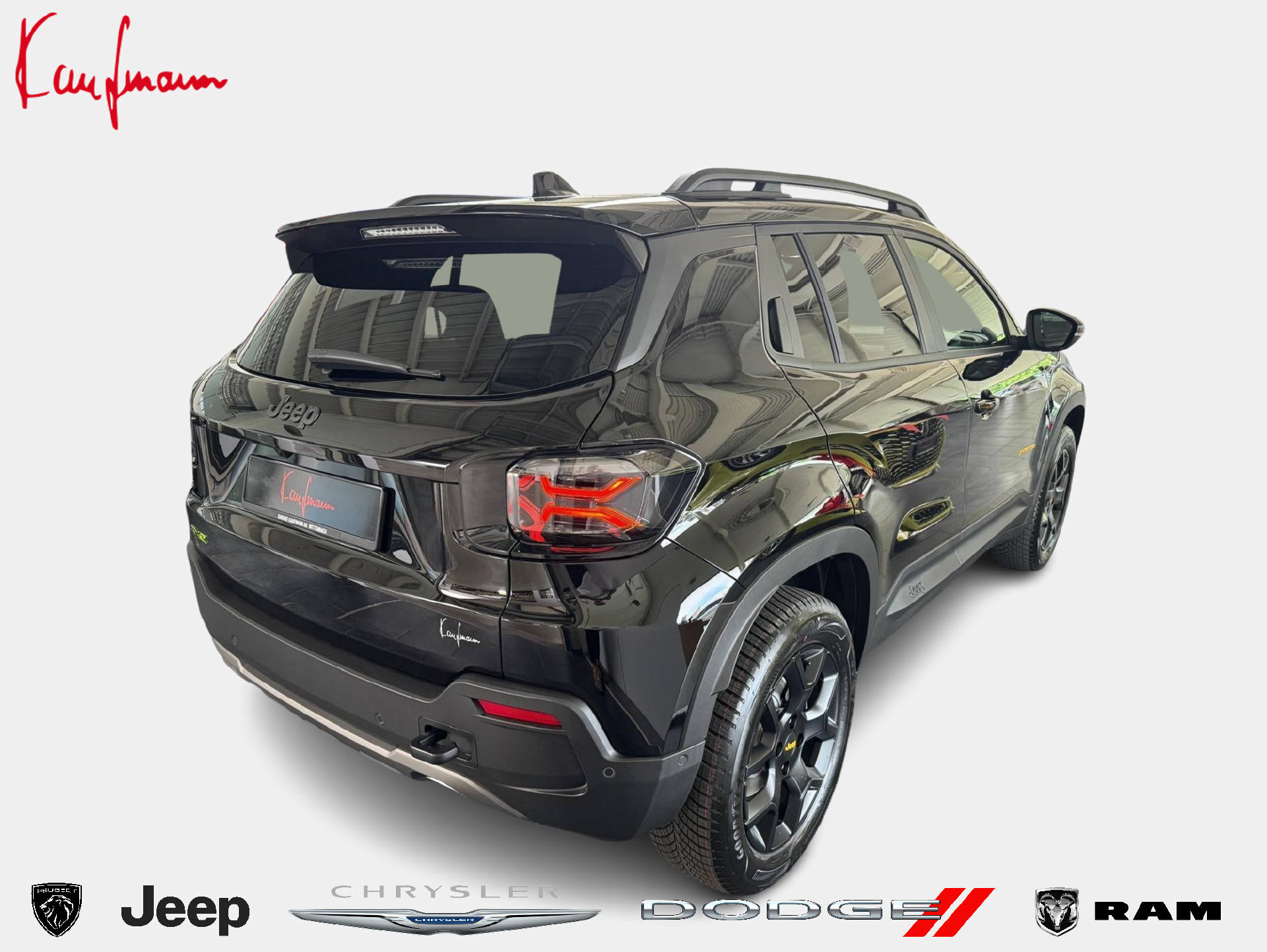 JEEP Avenger 1.2 MHEV The North Face 4xe-image-3