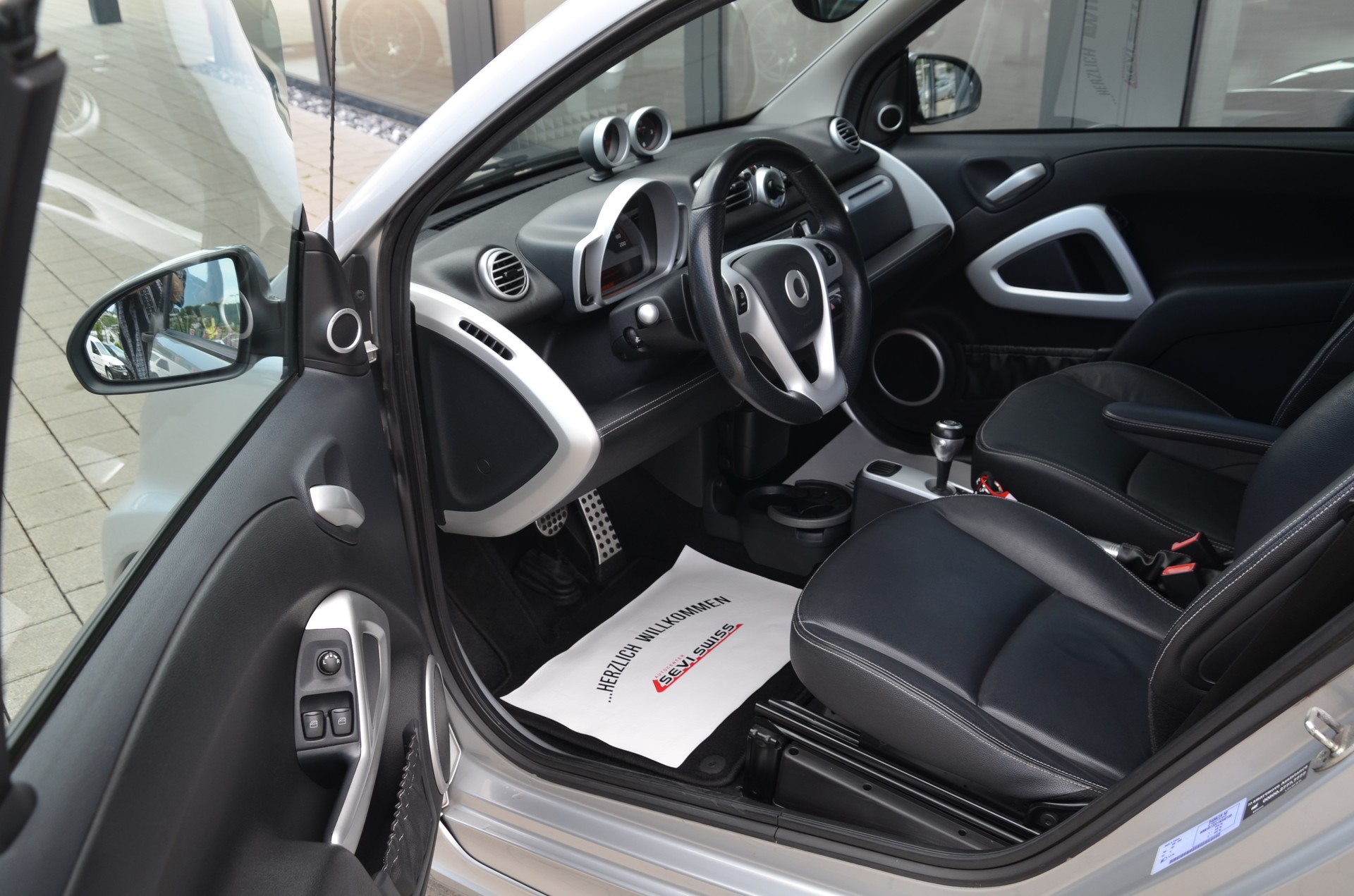 SMART fortwo Brabus Xclusive softouch*Ab MKF,1 Jahr oder 20000km Garantie *-image-13