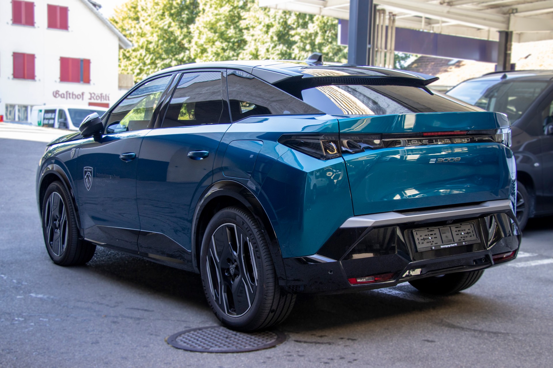 PEUGEOT 3008 73kWh GT-image-1