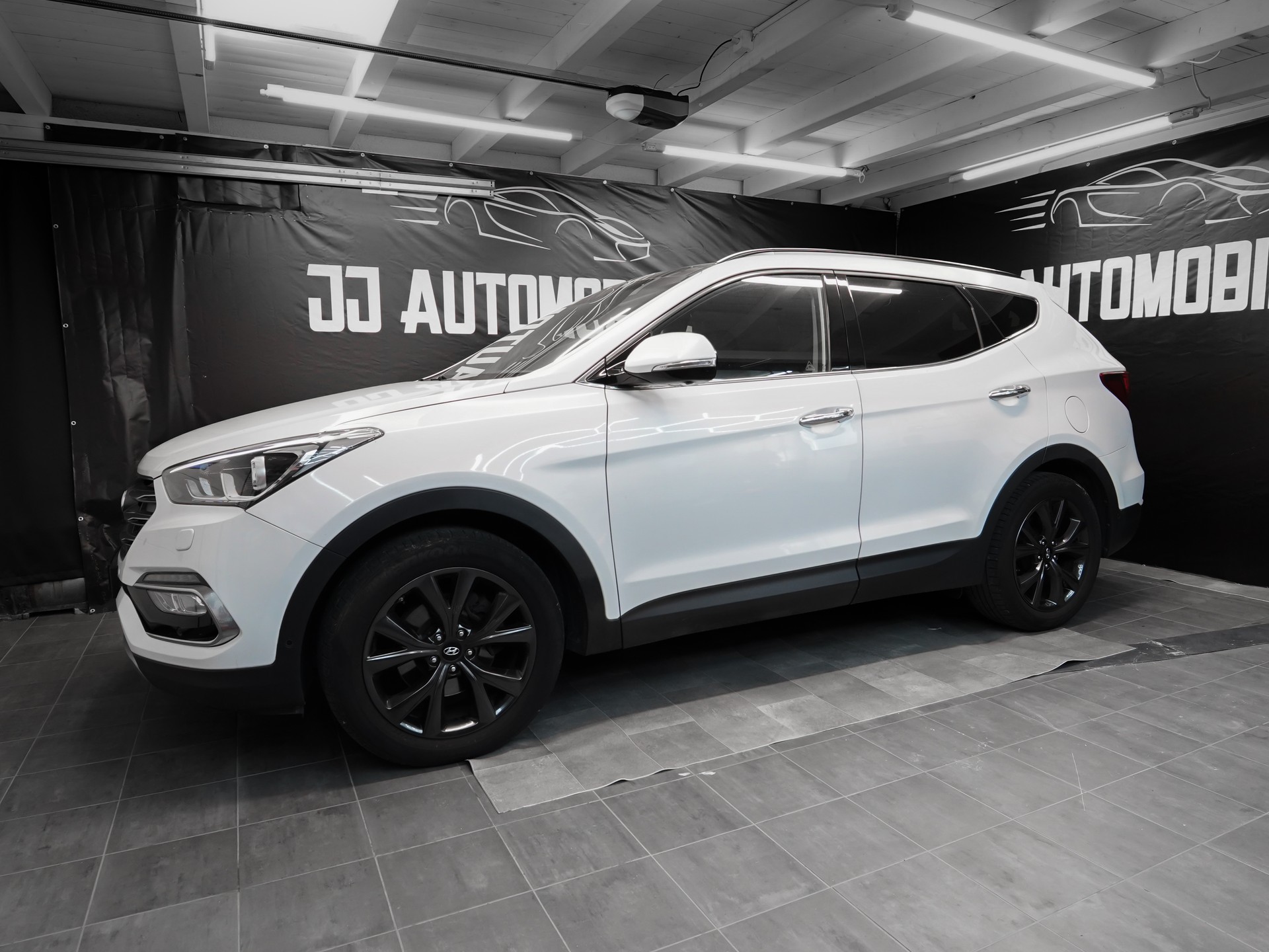 HYUNDAI Santa Fe 2.2 CRDI Vertex 4WD Automatic-image-2