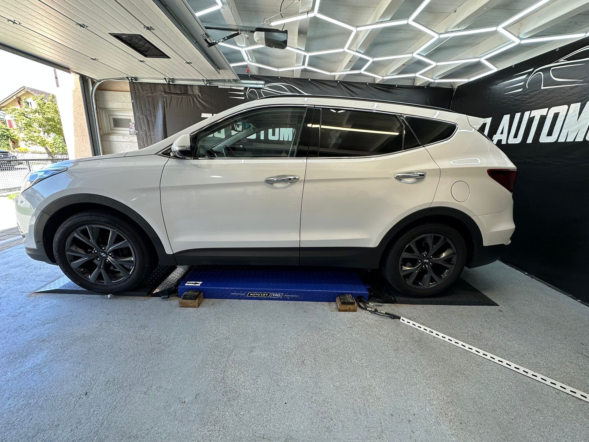 HYUNDAI Santa Fe 2.2 CRDI Vertex 4WD Automatic-image-2