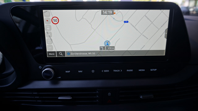 HYUNDAI i20 1.0 T-GDi Amplia DCT-image-14