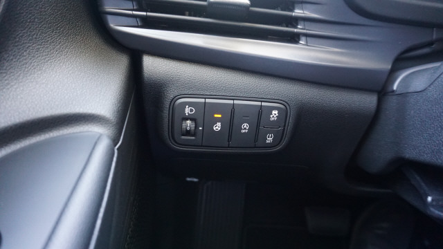 HYUNDAI i20 1.0 T-GDi Amplia DCT-image-12