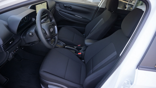 HYUNDAI i20 1.0 T-GDi Amplia DCT-image-8