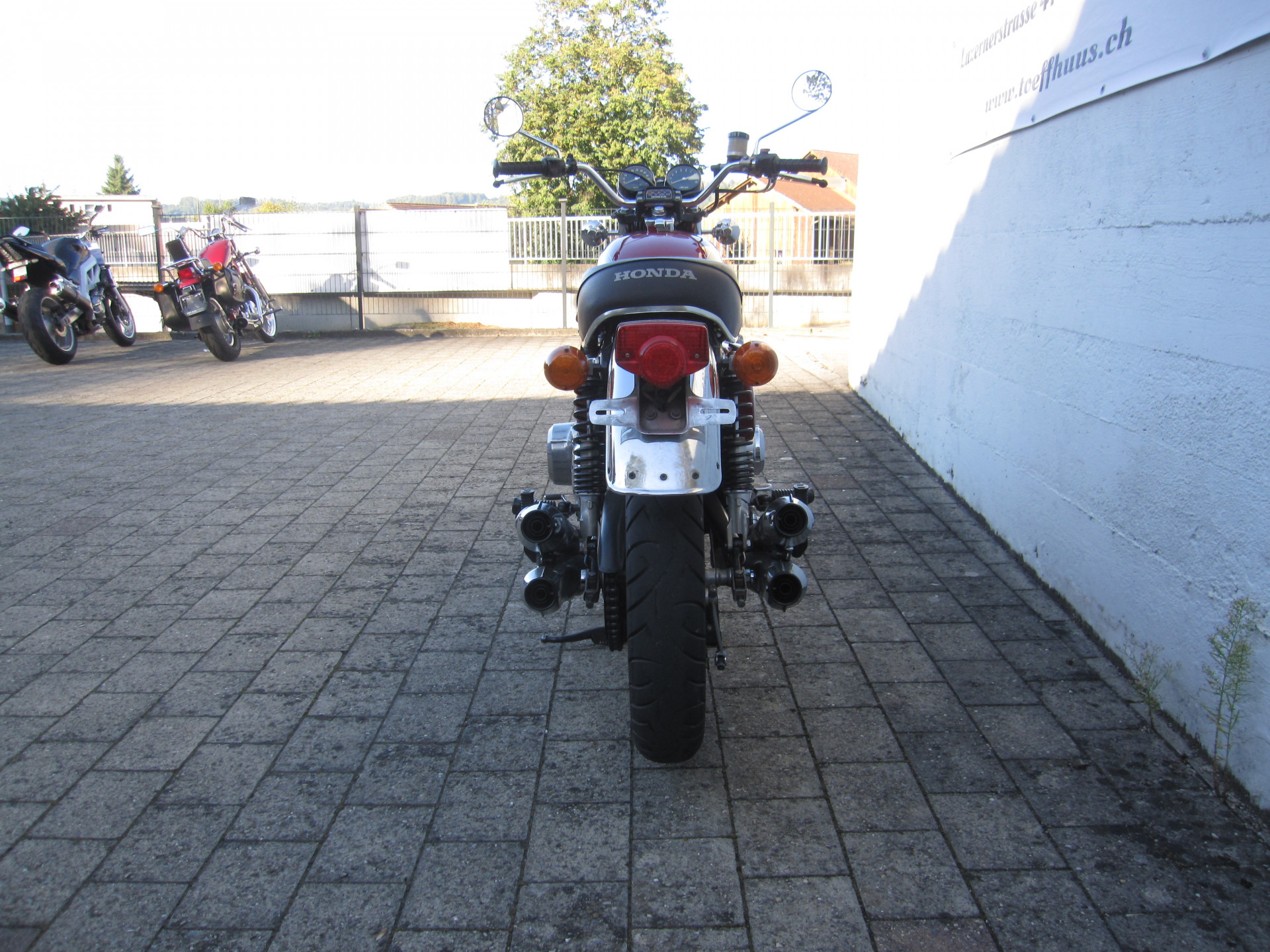 HONDA CB 750 K-showroom-element-3