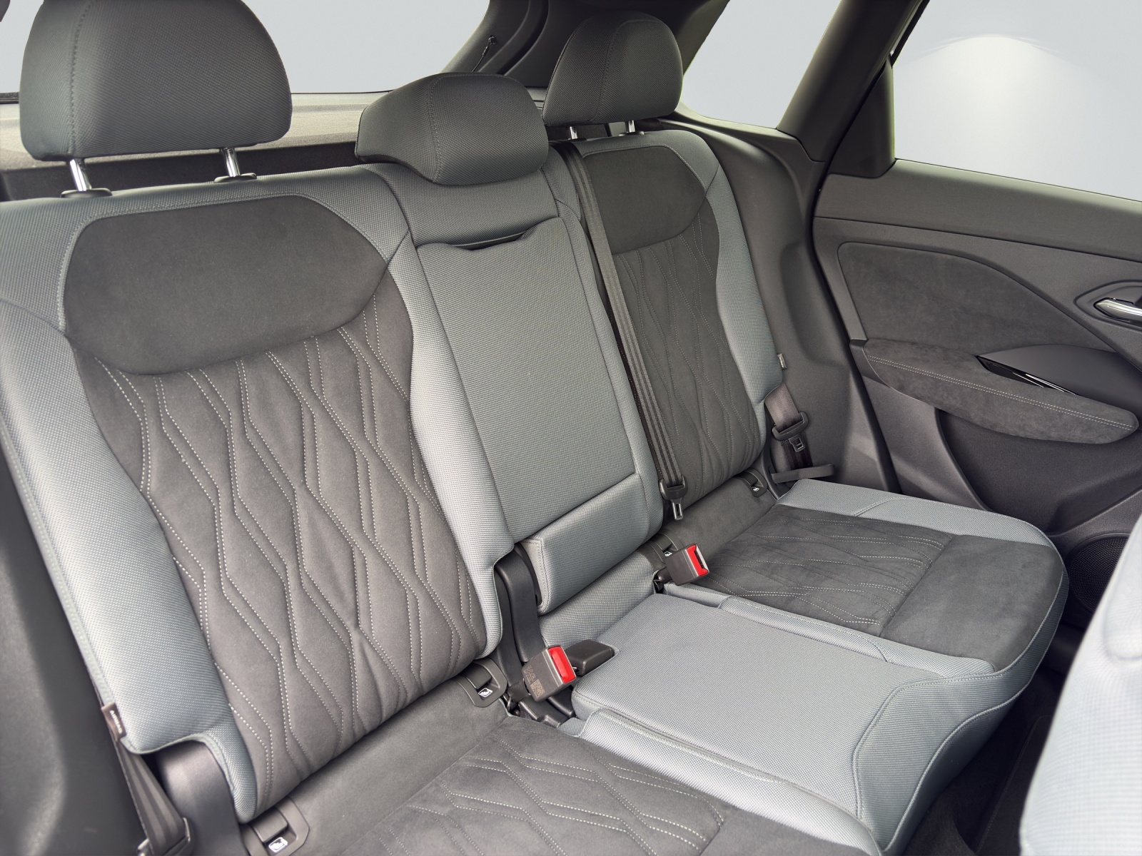 AUDI Q3 SUV TFSI quattro 195 kW S tronic-image-8