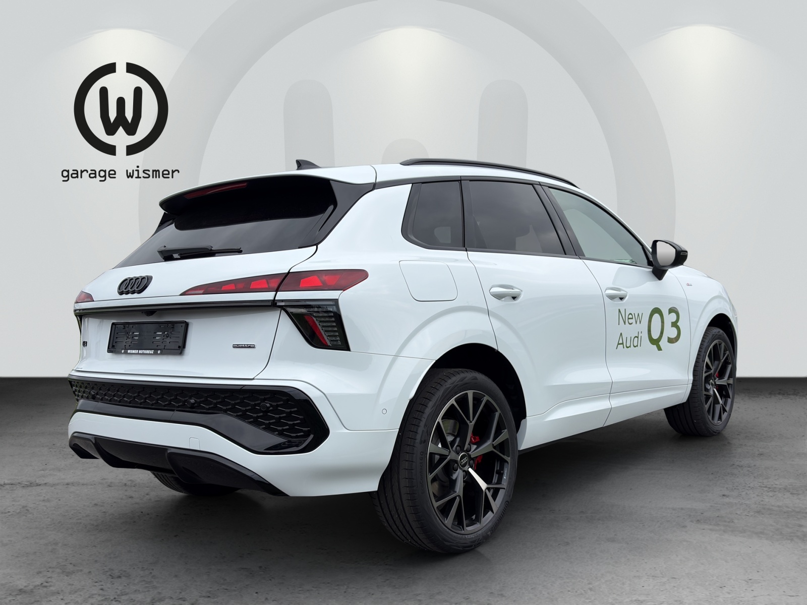 AUDI Q3 SUV TFSI quattro 195 kW S tronic-image-3