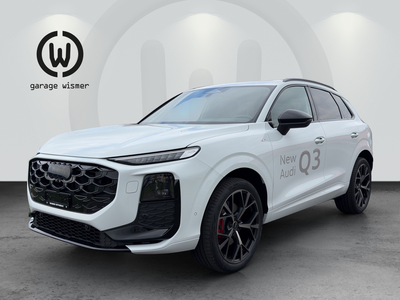 AUDI Q3 SUV TFSI quattro 195 kW S tronic-image-0