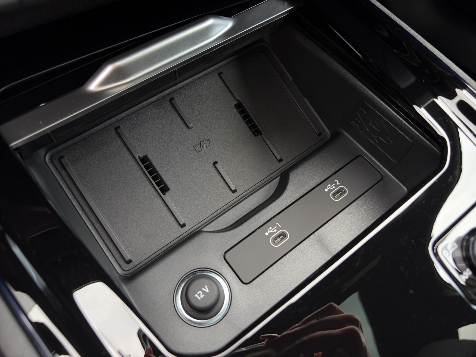AUDI Q3 SUV TFSI quattro 195 kW S tronic-image-11