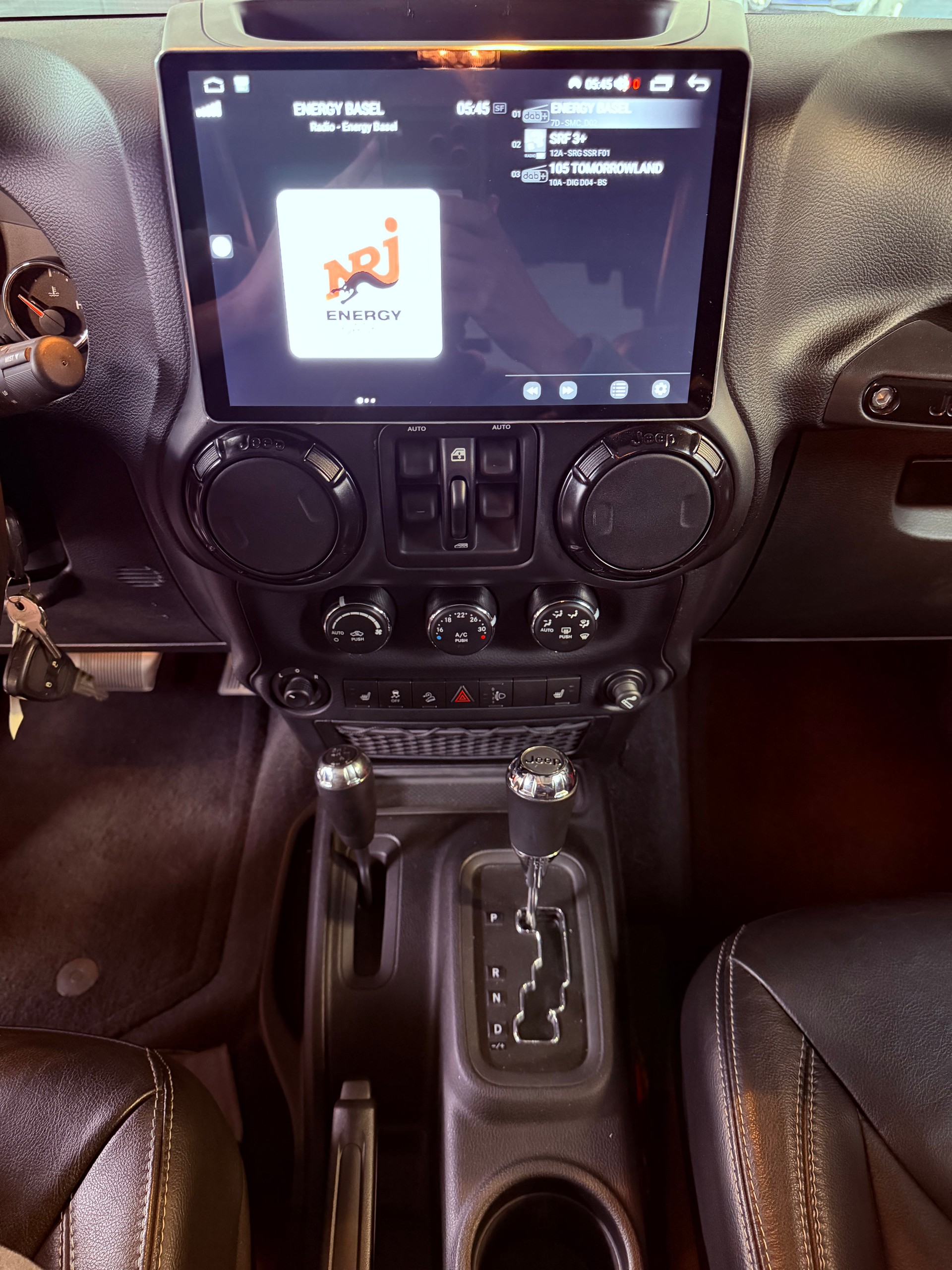 JEEP Wrangler 3.6 Unlimited Sahara Automatic hardtop-image-13