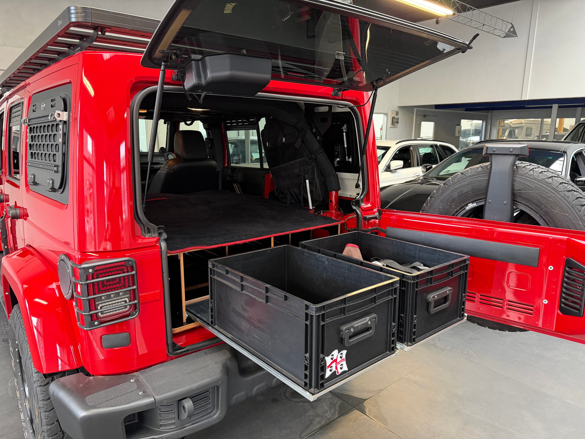 JEEP Wrangler 3.6 Unlimited Sahara Automatic hardtop-image-10