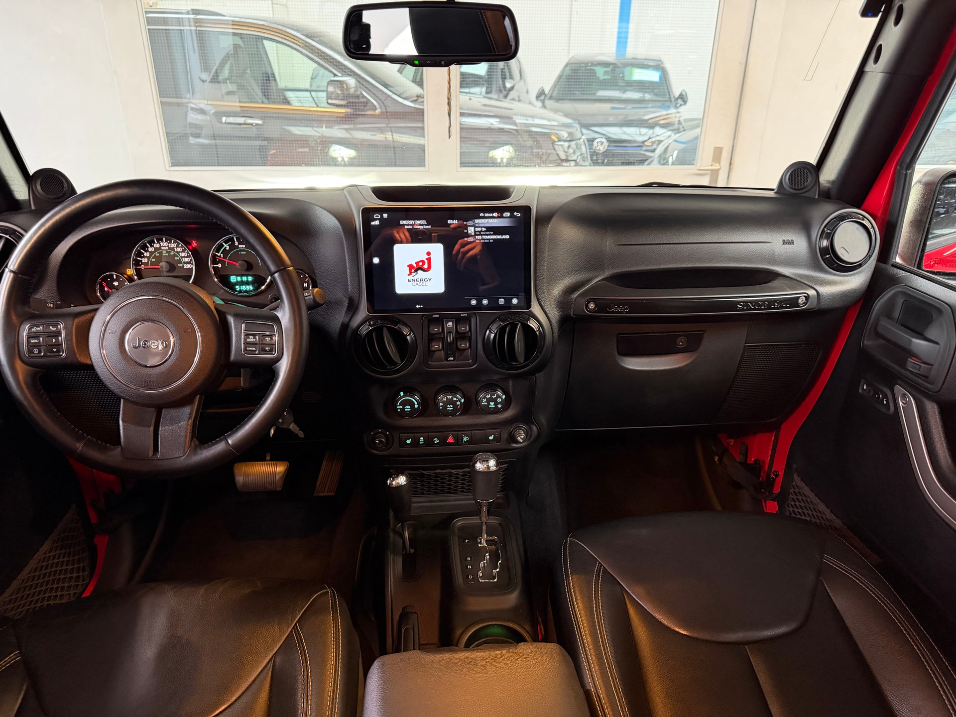 JEEP Wrangler 3.6 Unlimited Sahara Automatic hardtop-image-12