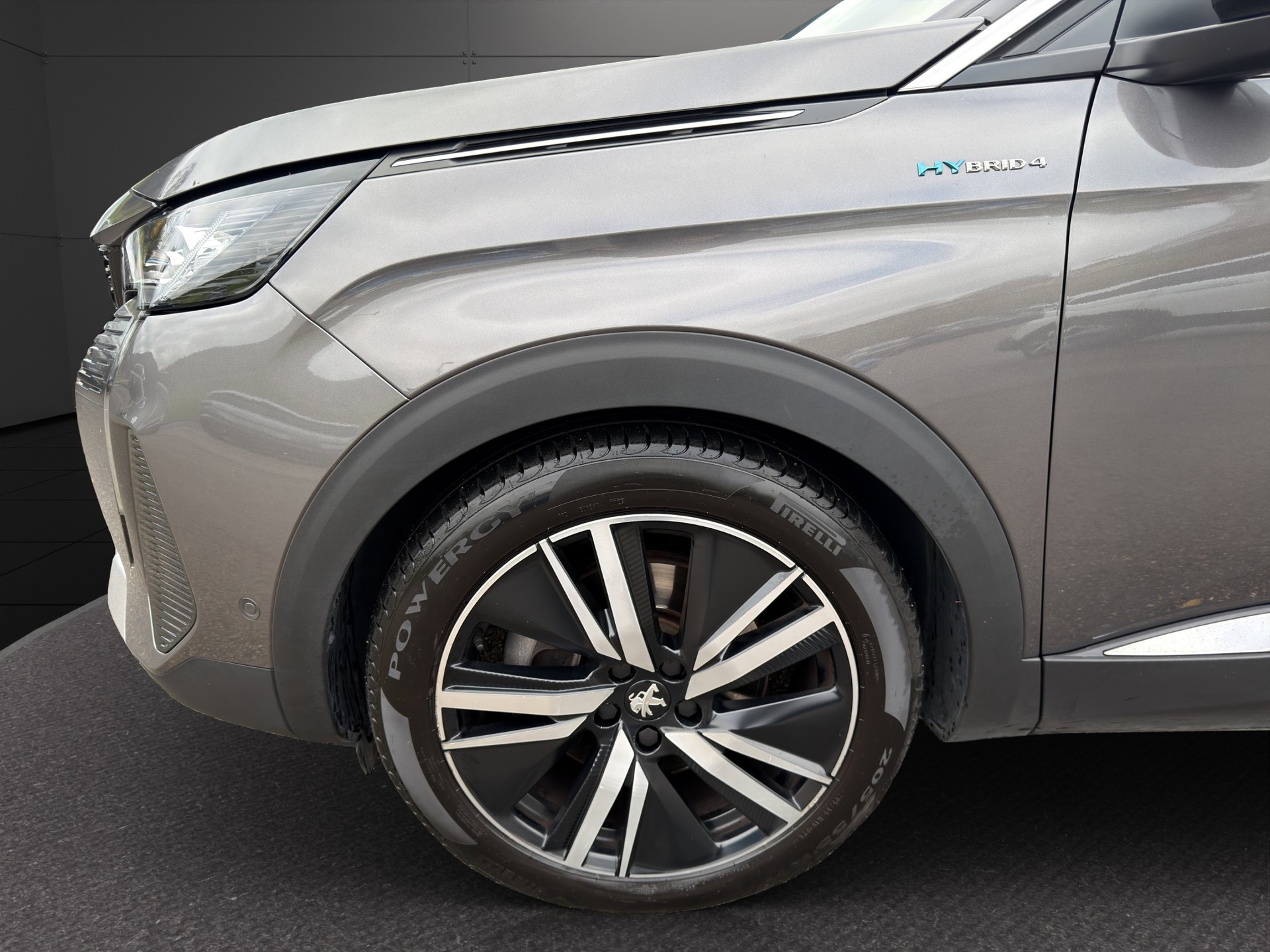 PEUGEOT 3008 1.6 PHEV GT Pack-image-4