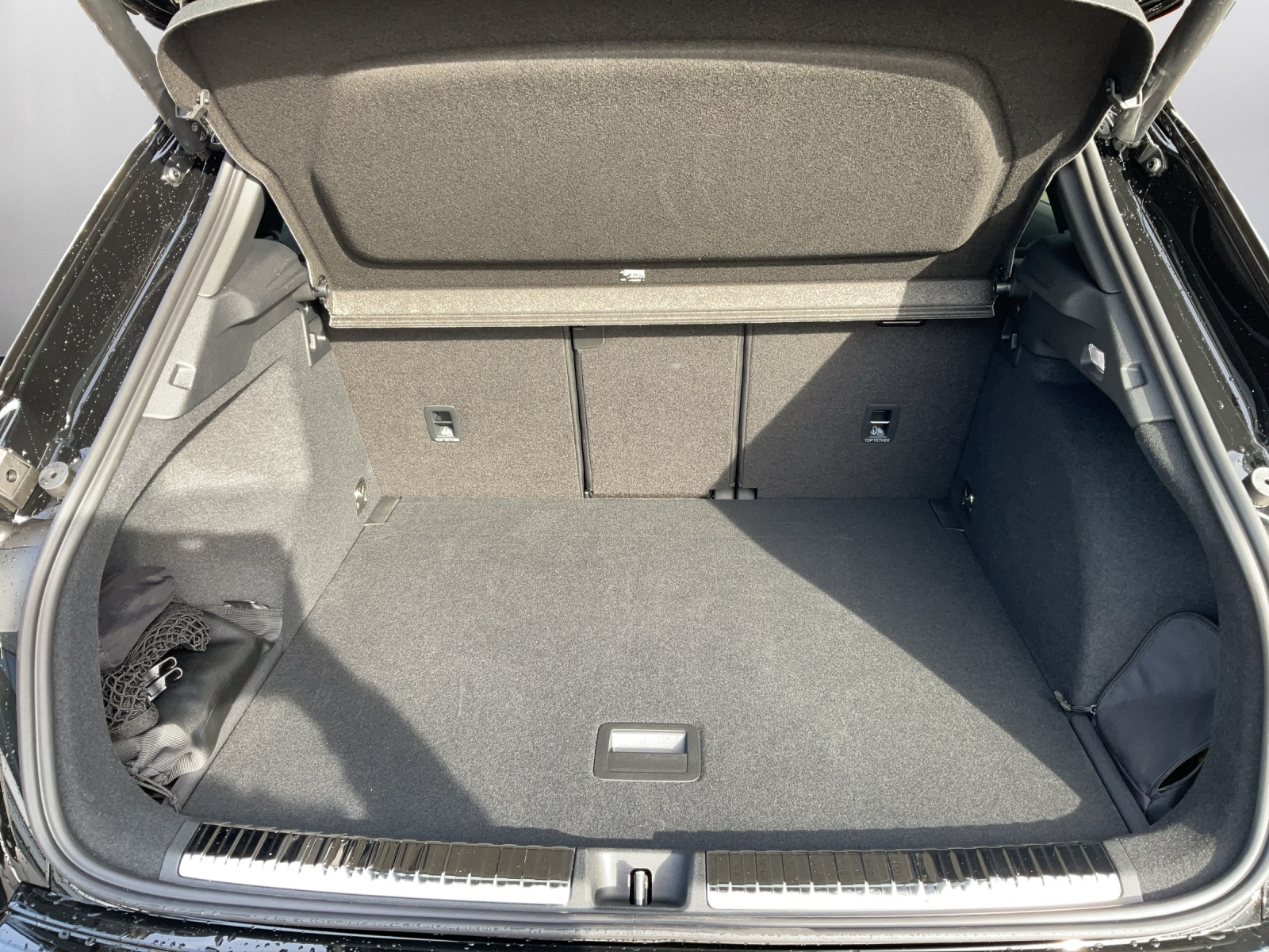 AUDI Q3 SUV 110 kW TFSI S tronic-image-11