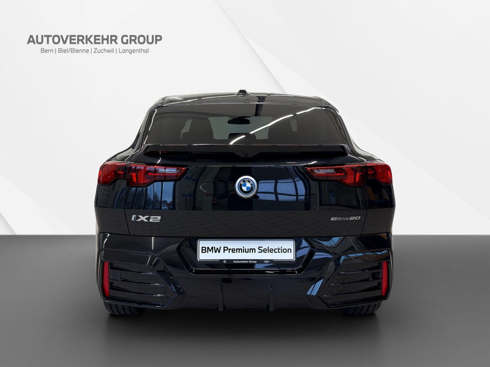 BMW iX2 eDrive 20 M Sport-image-4