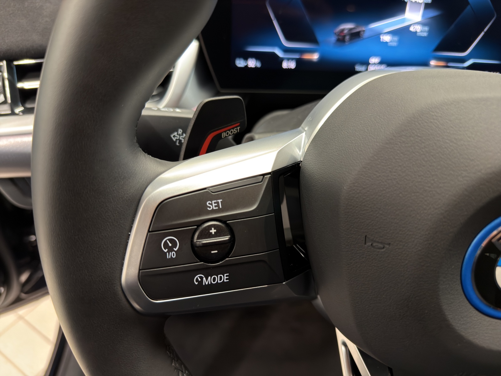 BMW iX2 eDrive 20 M Sport-image-16