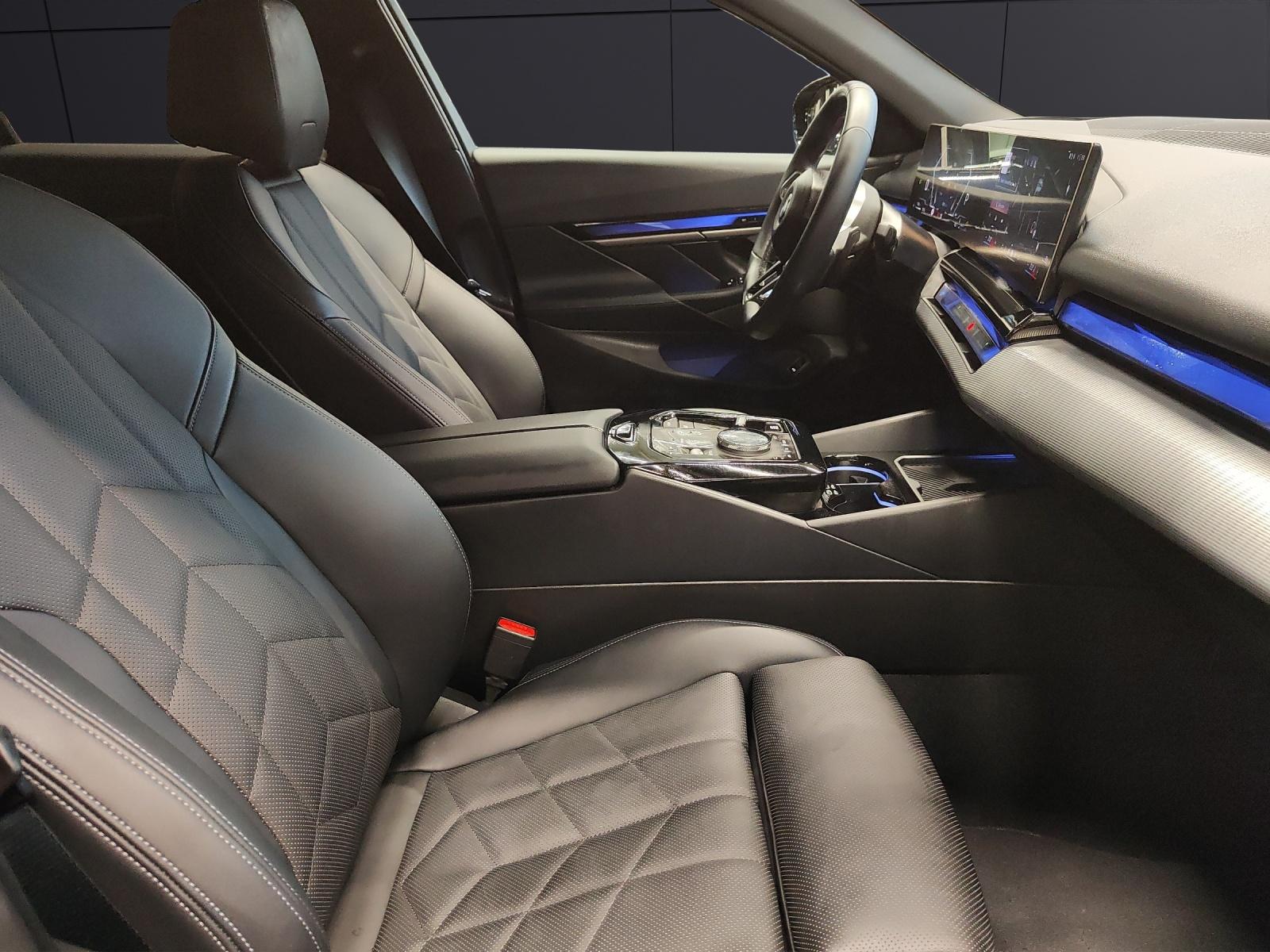 BMW 520d xDrive/Attraktiven Leasingzinssatz ab 1,9 % bei Abschluss einer BMW Fahrzeugversicherung.-image-7