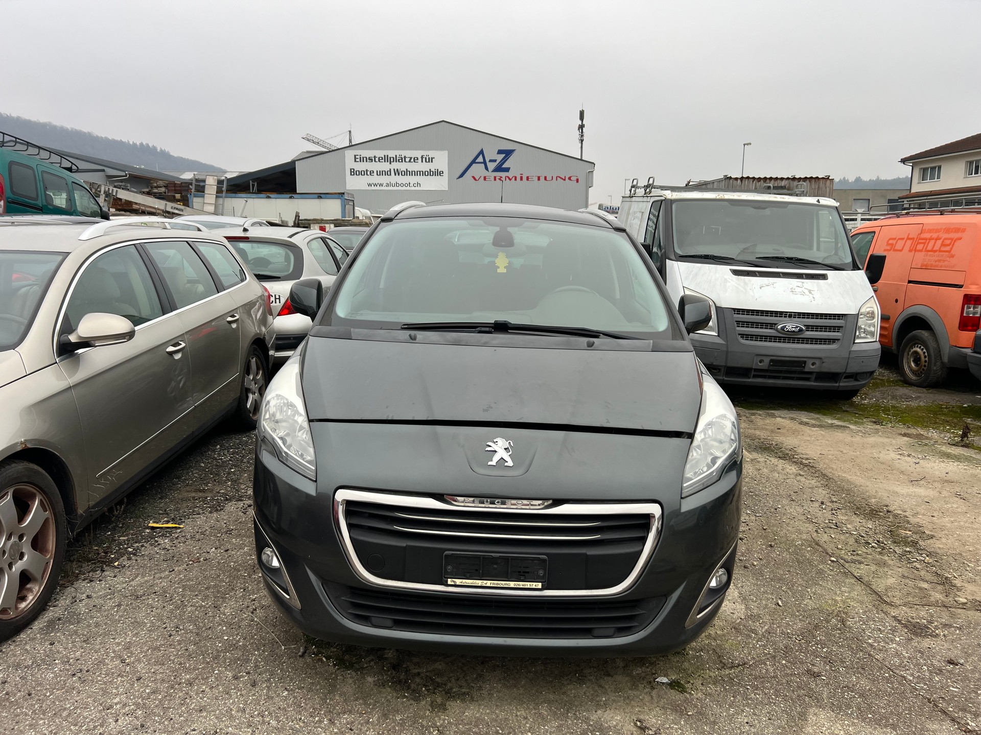 PEUGEOT 5008 1.6 16V T Swiss Edition-image-2