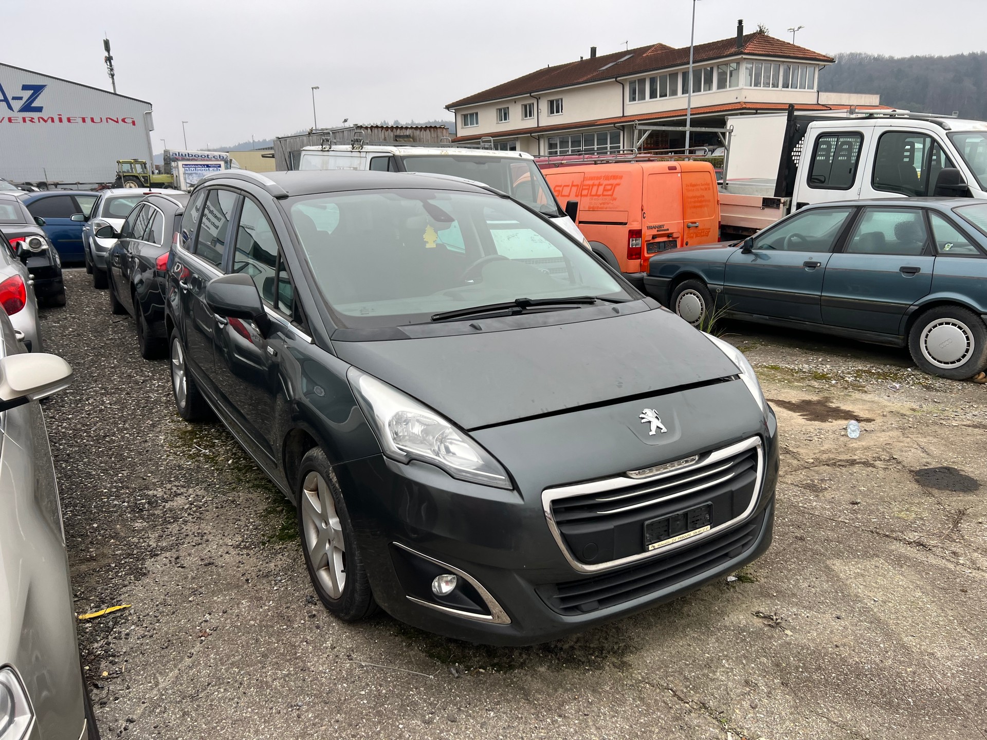 PEUGEOT 5008 1.6 16V T Swiss Edition-image-0