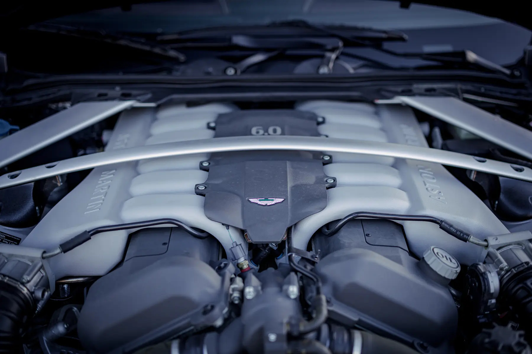 ASTON MARTIN DB9 Touchtronic 2-image-3