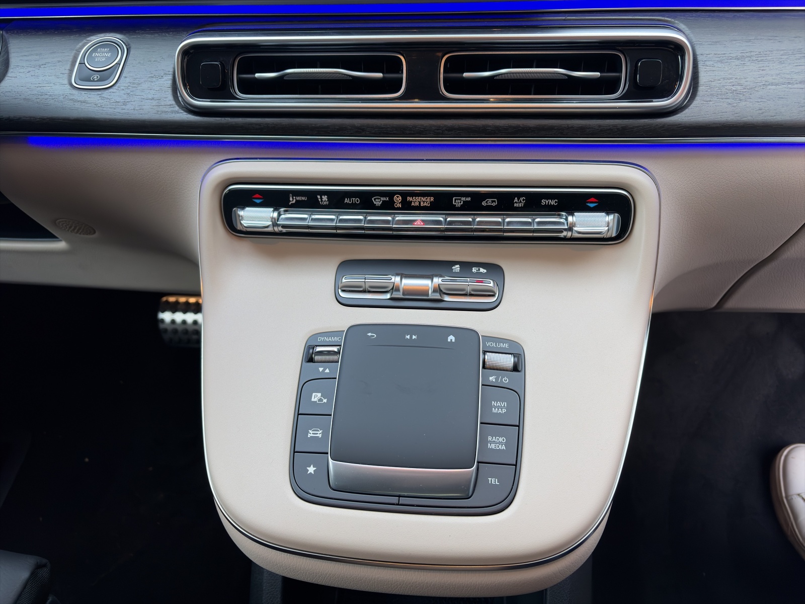 MERCEDES-BENZ Marco Polo 300 d 4M Automat-image-13