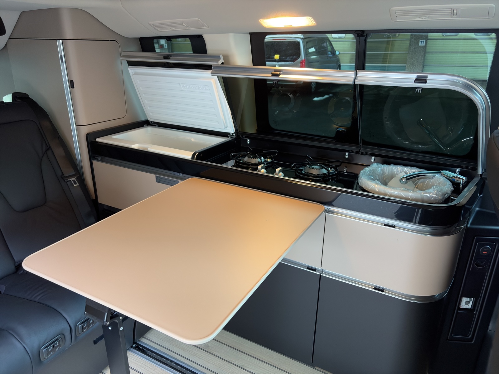 MERCEDES-BENZ Marco Polo 300 d 4M Automat-image-14