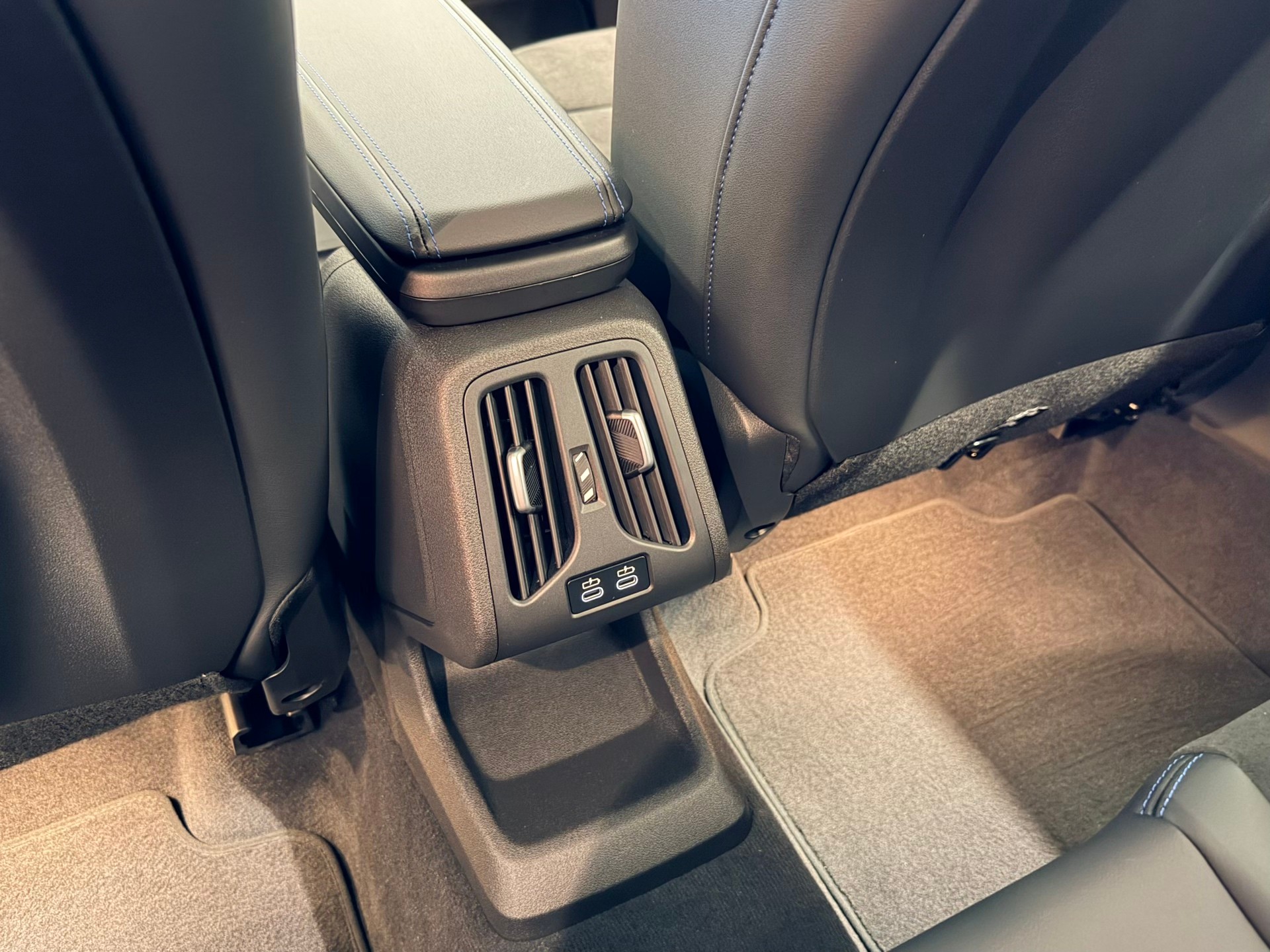 BMW X2 xDrive M35i M Sport Pro-image-18