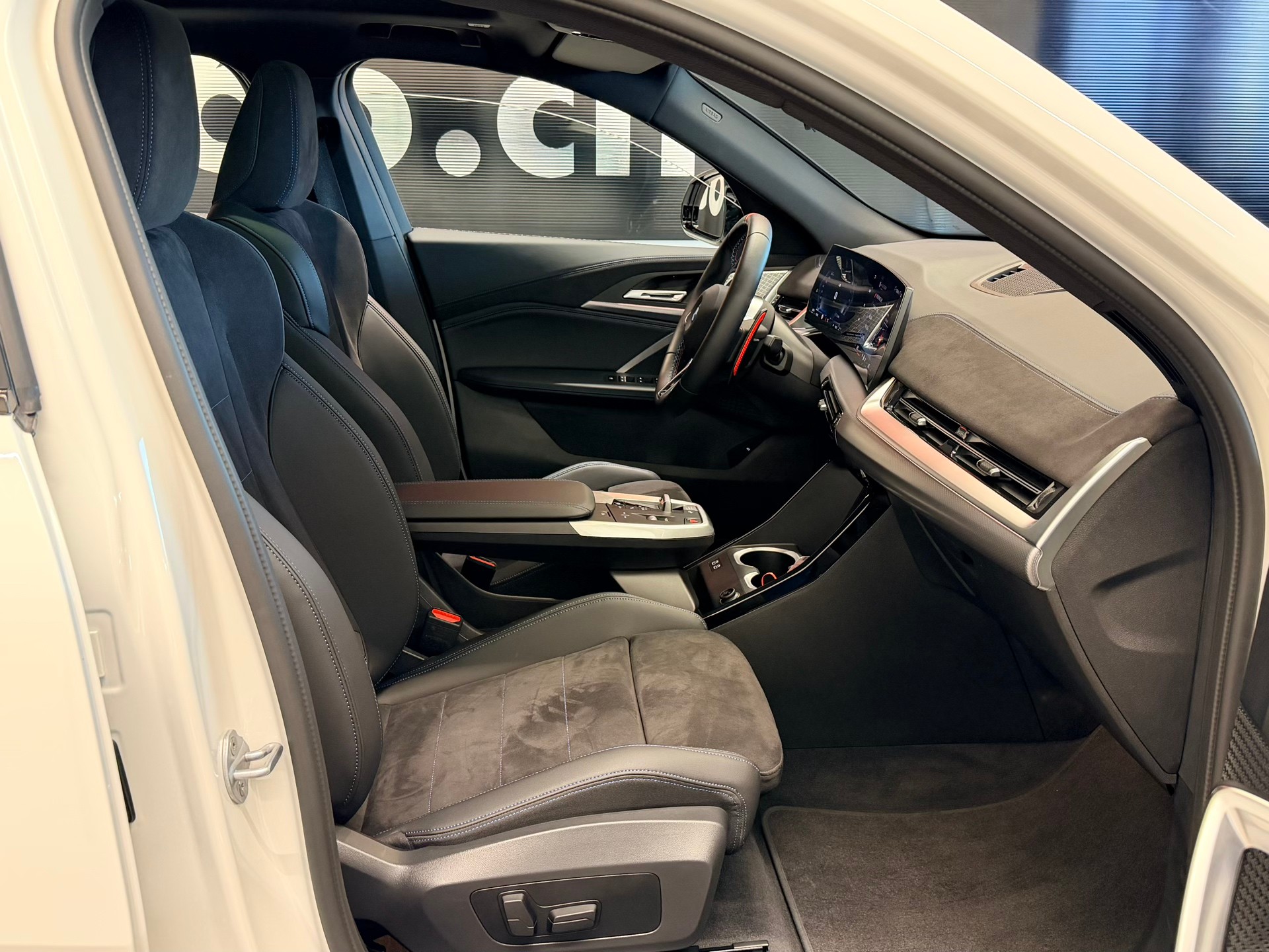 BMW X2 xDrive M35i M Sport Pro-image-22