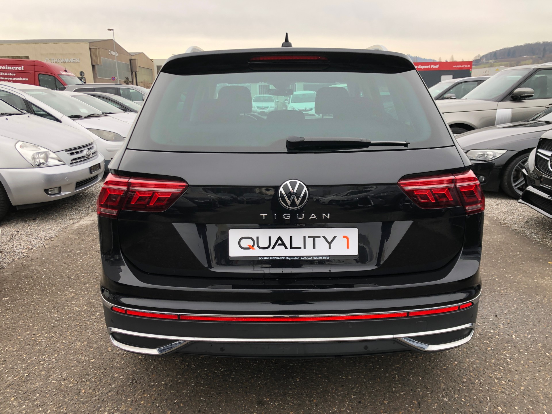 VW Tiguan 2.0 TDI SCR Elegance 4Motion DSG-image-4