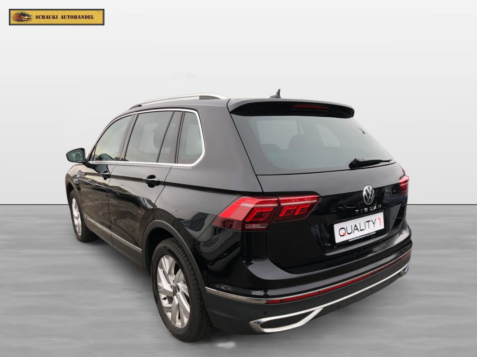 VW Tiguan 2.0 TDI SCR Elegance 4Motion DSG-image-5