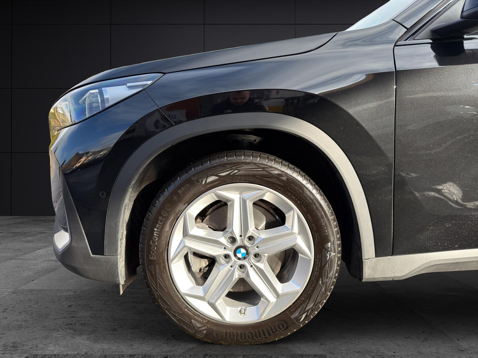 BMW X1 23d xDrive-image-4