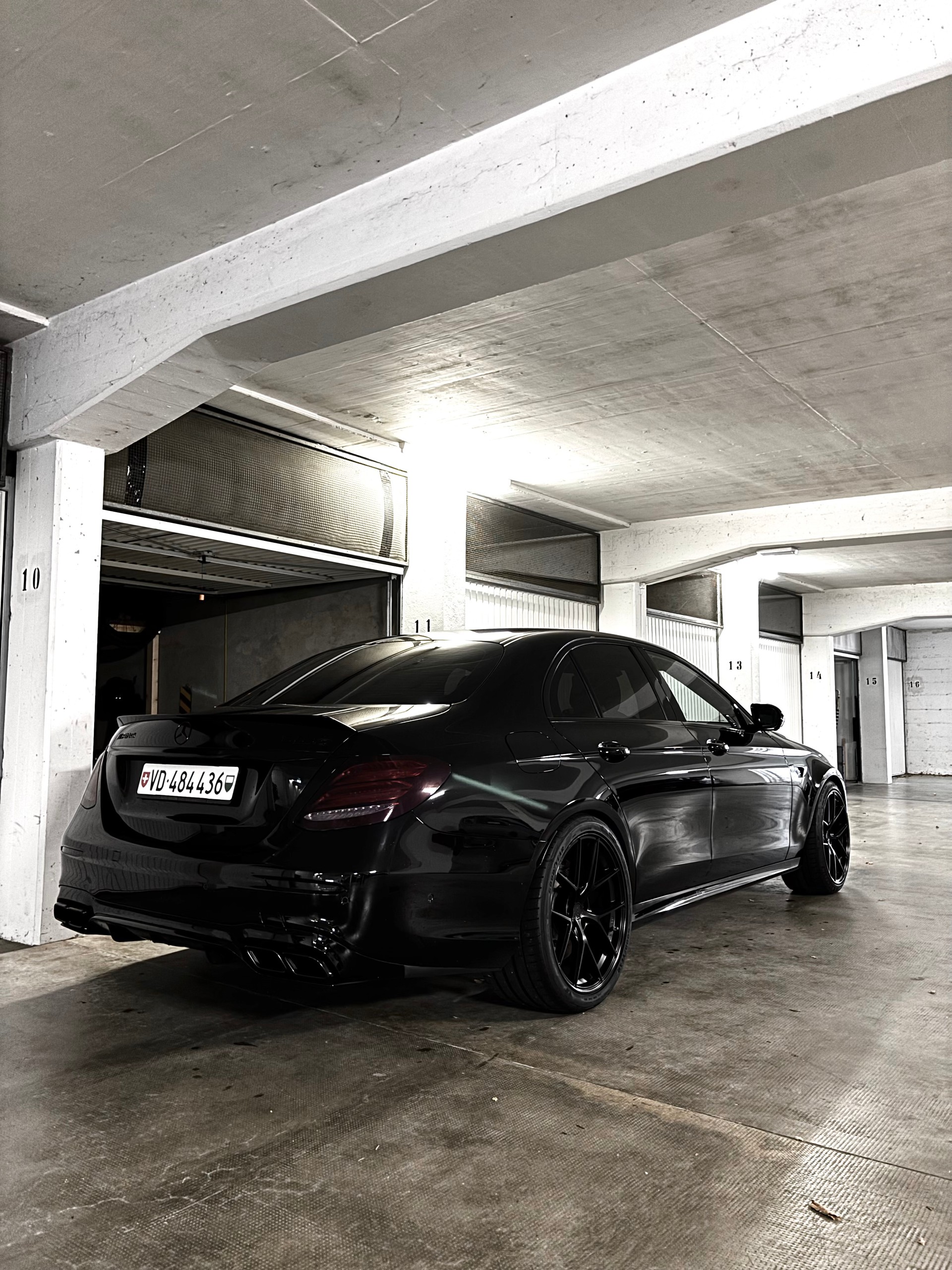 MERCEDES-BENZ E 63 AMG 4Matic+ Speedshift MCT-image-2