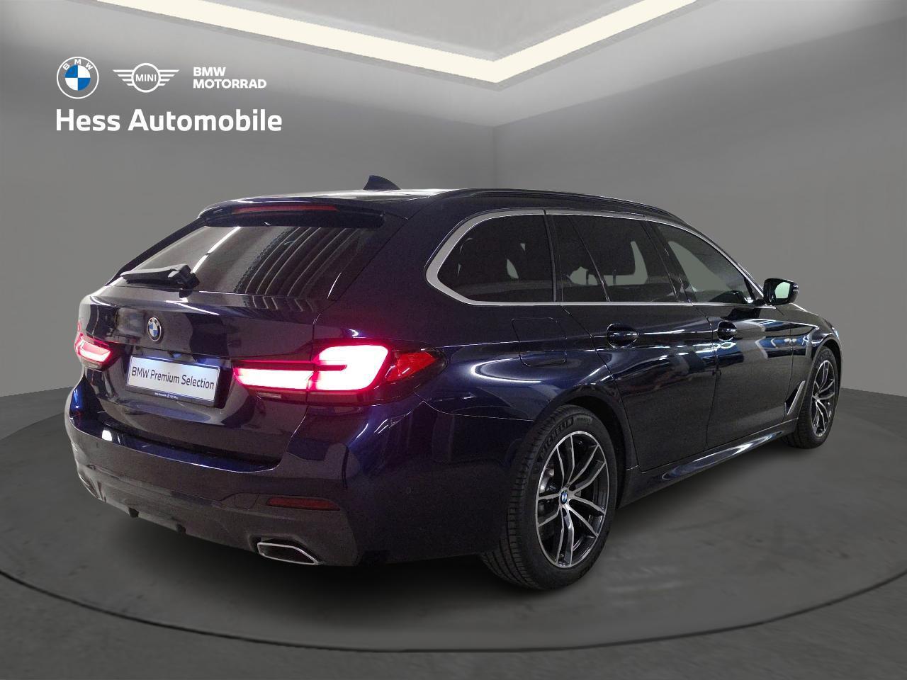 BMW 540i xDrive Touring M Sport-image-2