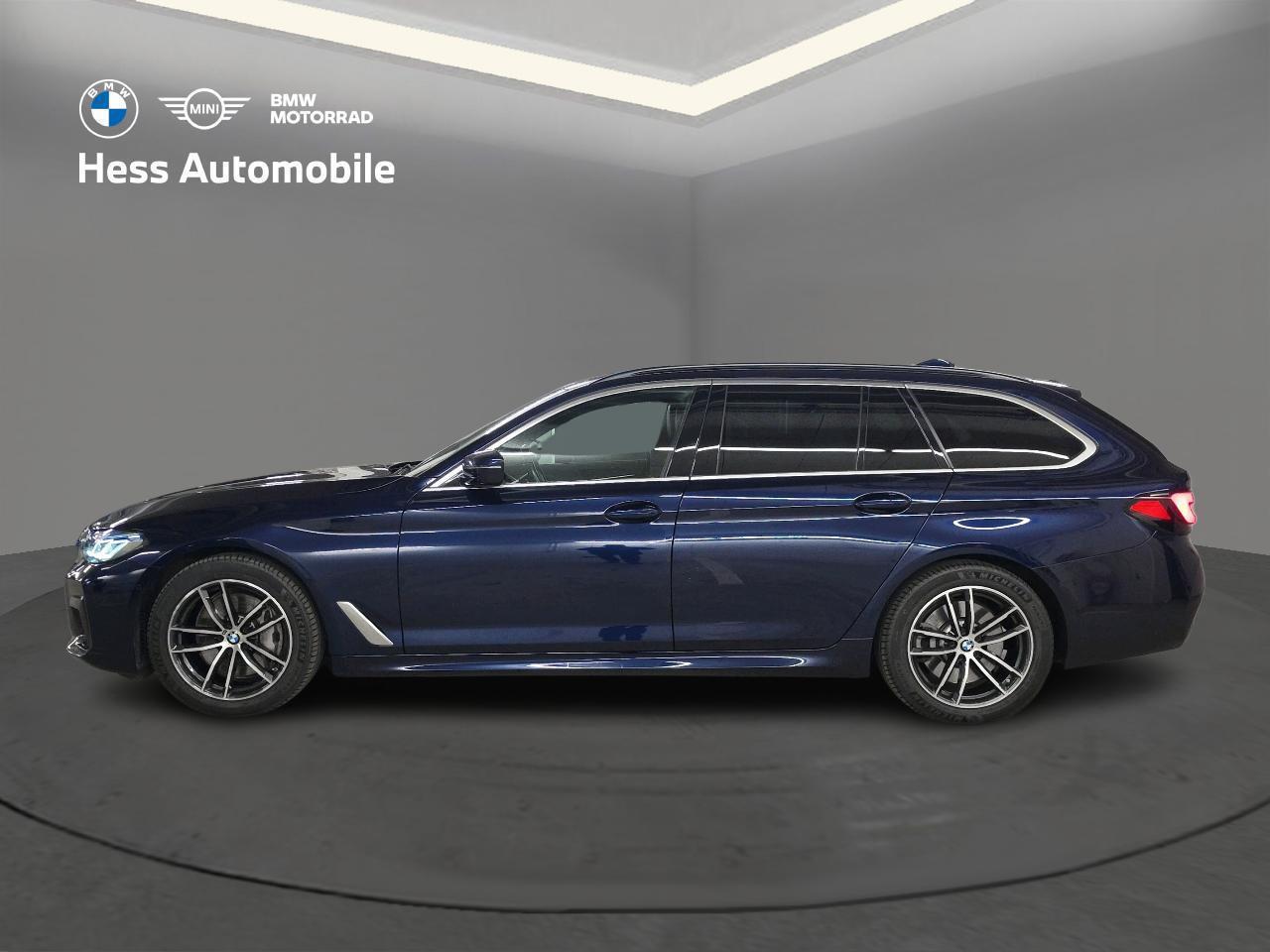 BMW 540i xDrive Touring M Sport-image-4