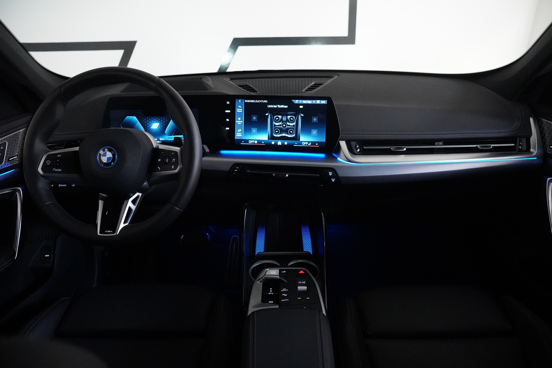 BMW X1 xDrive 30e M Sport Pro-image-18