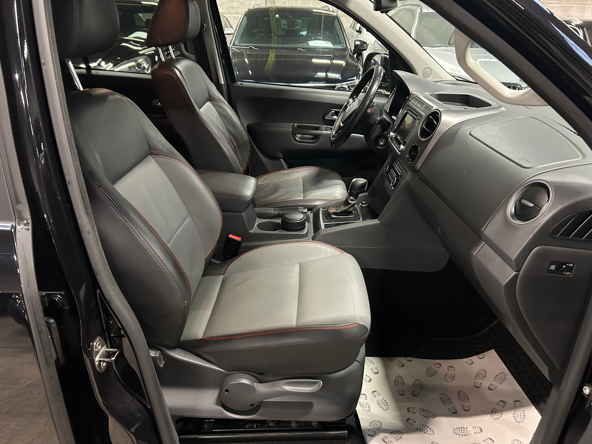 VW Amarok 2.0 BiTDI Canyon 4Motion permanent A-image-14
