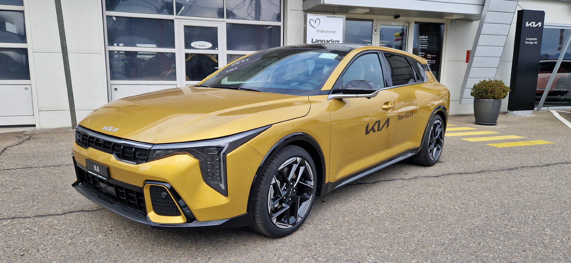 KIA K4 1.6 T-GDi GT-Line +-image-1