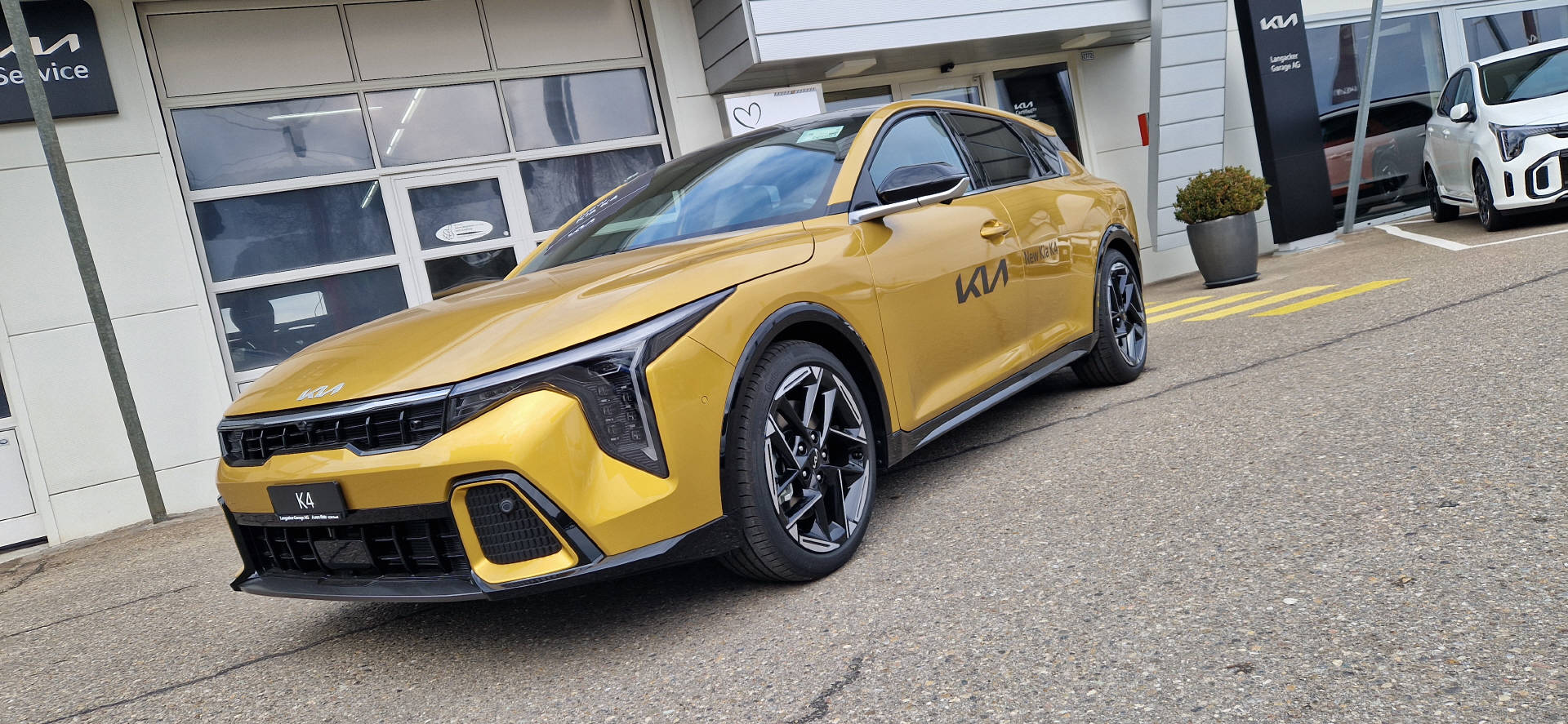 KIA K4 1.6 T-GDi GT-Line +-image-0