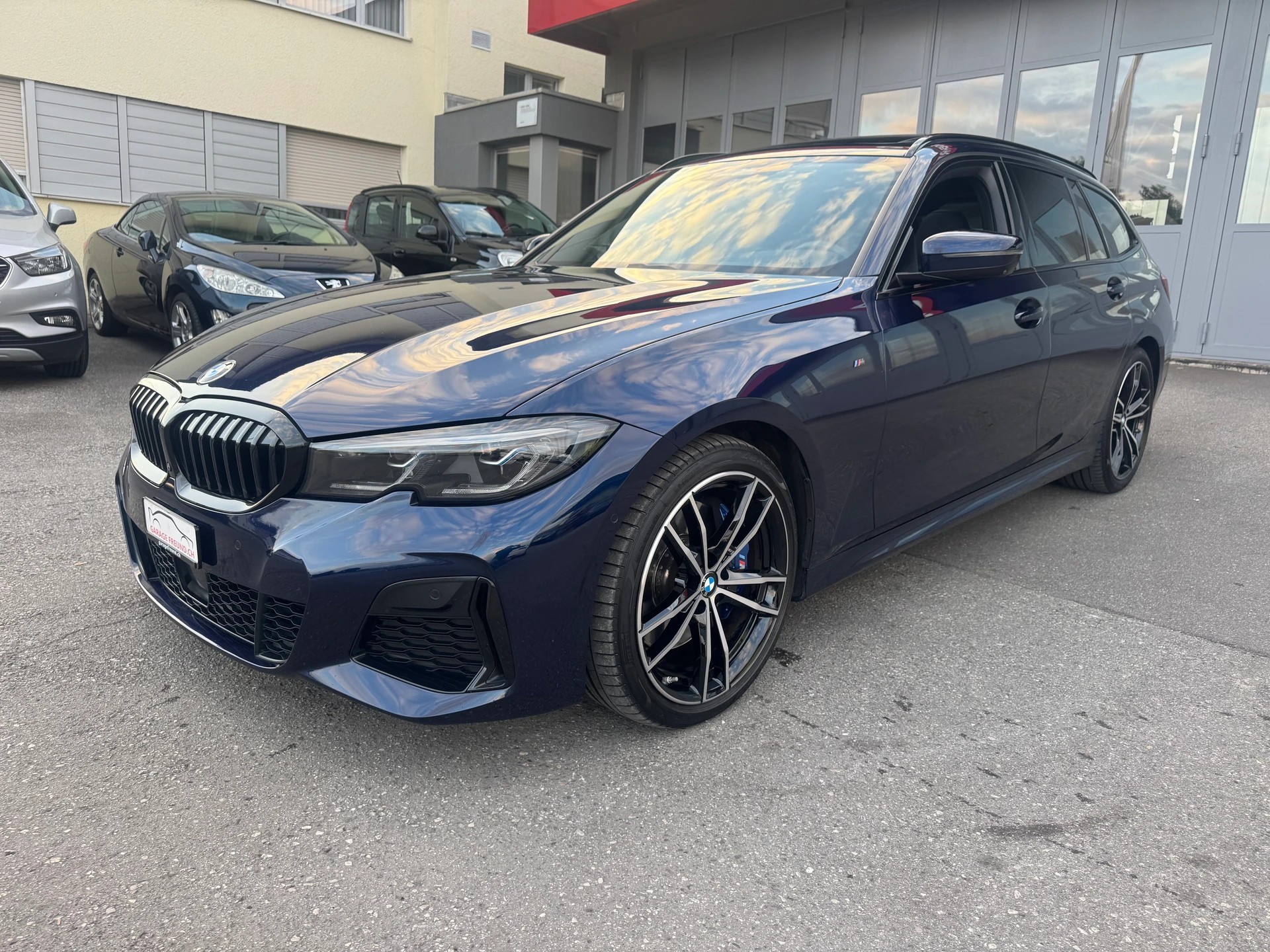 BMW M340d xDrive 48V Touring Steptronic Sport-image-5