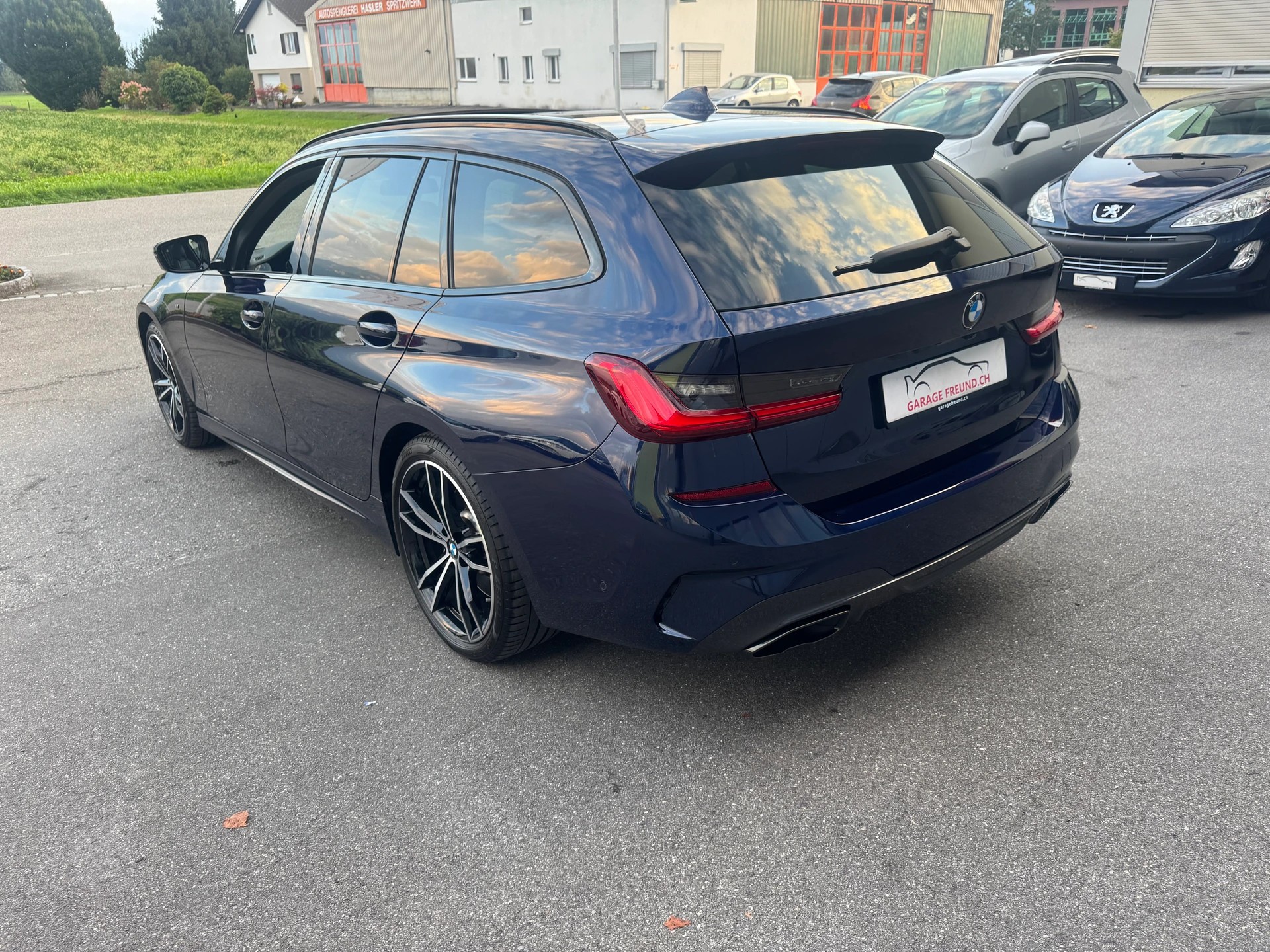 BMW M340d xDrive 48V Touring Steptronic Sport-image-7